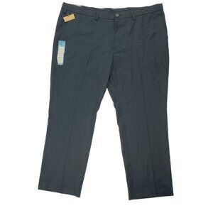 Haggar Pants Men Size 44x30 Straight Legs Flat Front Black Dress Casual Work NWT